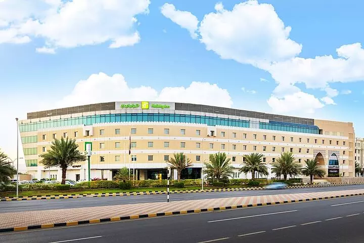 HOLIDAY INN